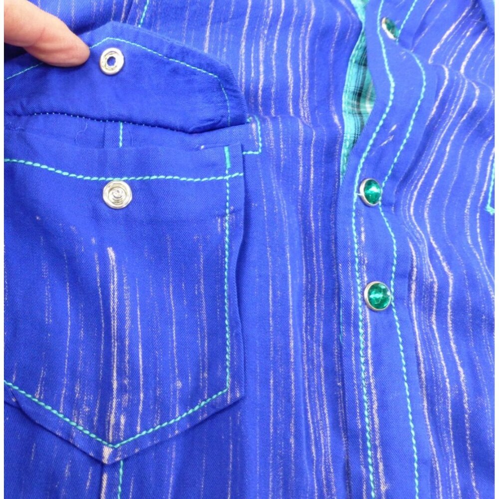 NWT Cowgirl Up Embroidered Yoke Western Jewel Embellished Shirt Blue Pinstripe L - Picture 9 of 14